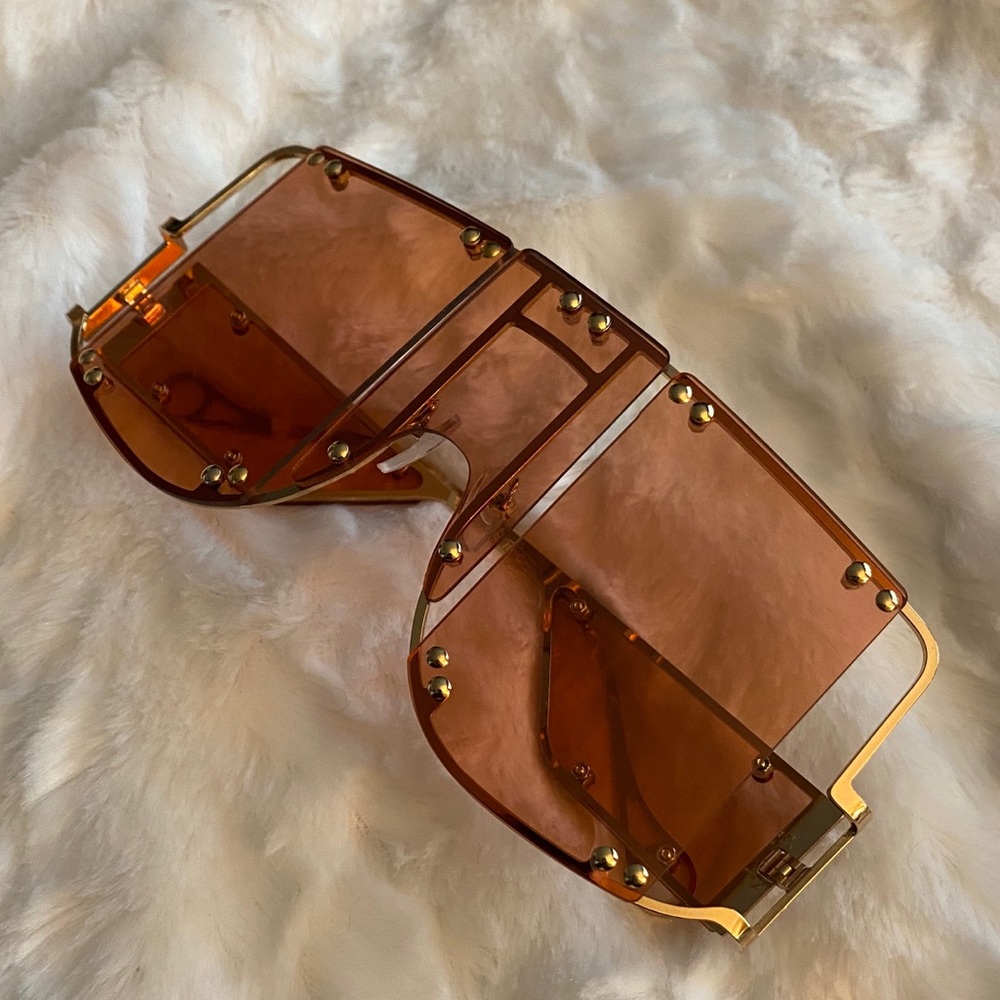 Oversized Frames - image 3